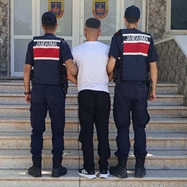 Kırıkkale'de aranan 2 hükümlü yakalandı