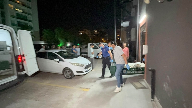 Antalya'da Norveç asıllı yaşlı adam evinde ölü bulundu
72 yaşındaki adamın 2 hafta önce öldüğü değerlendiriliyor