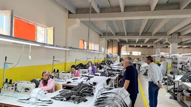 Çermik Belediyesinin tekstil fabrikası onlarca kişiye istihdam oluşturuyor