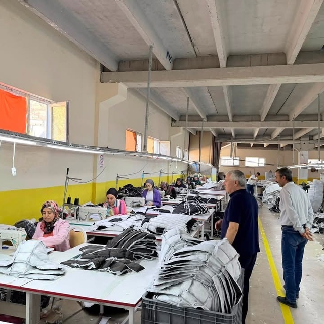Çermik Belediyesinin tekstil fabrikası onlarca kişiye istihdam oluşturuyor