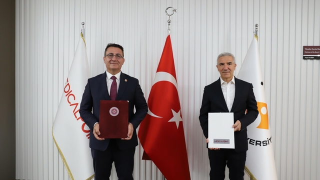 İEÜ ve İYTE'den sağlık ve teknoloji alanında iş birliği