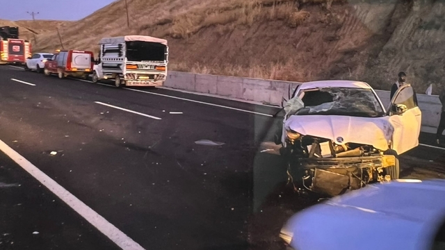 Otomobil takla attı: 2'si ağır, 6 yaralı
