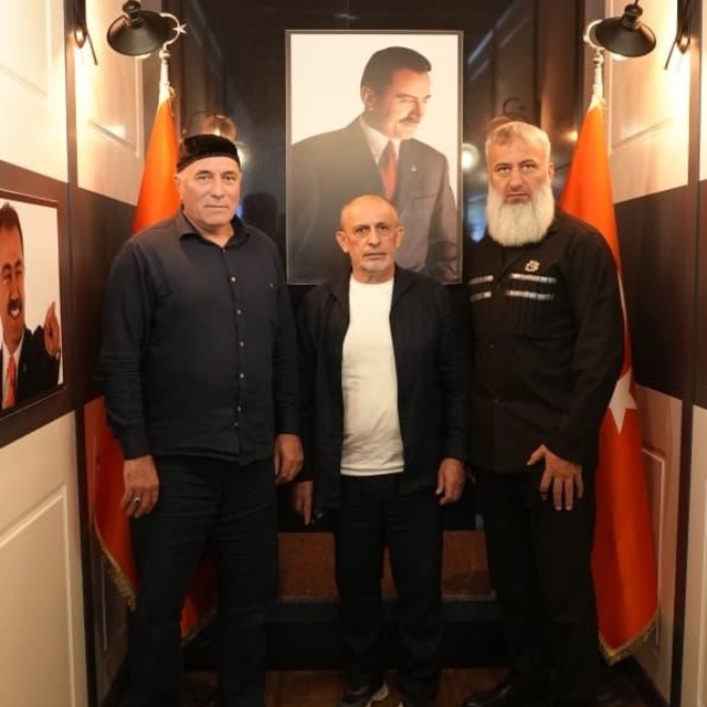 Çeçenistan Cumhuriyeti'nden Muhsin Yazıcıoğlu'nun hatırasına vefa ziyareti