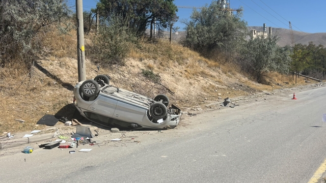 Niğde'de otomobil takla attı, sürücü yaralandı