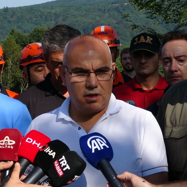 Giresun Valisi Koç: "Hava aracının düştüğüne dair herhangi bir ize rastlanı...
