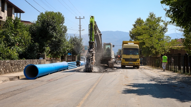Akyazı'nın geleceğine 1 milyar TL'lik güvence