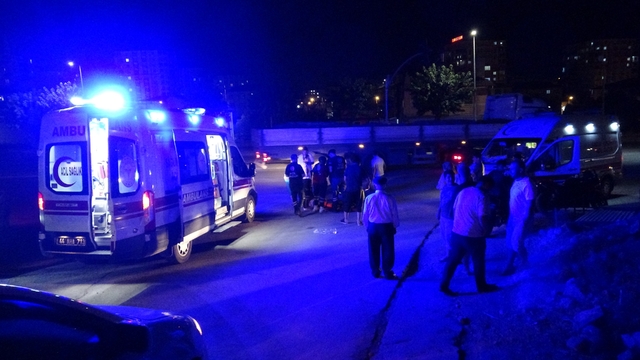 Malatya'da otomobil motosiklete çarptı: 2 kardeş yaralandı