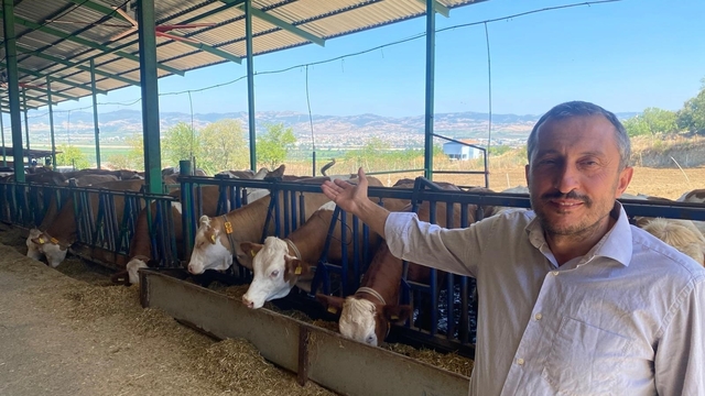 Kaliteli süt nasıl olmalı
Bursa'da Avrupa standartlarında süt hayvancılığı yapılıyor