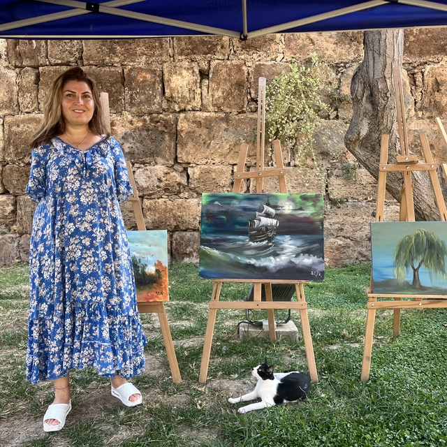 Ayaklarıyla hayata tutundu, eserleri sınırları aştı
Ayaklarıyla yaptığı ese...