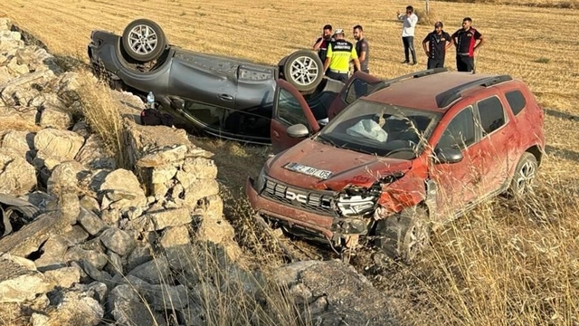 Afyonkarahisar'da trafik kazası: 1 ölü 5 yaralı