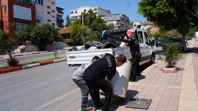 Kepez'de kamu alanı işgallerine geçit yok
