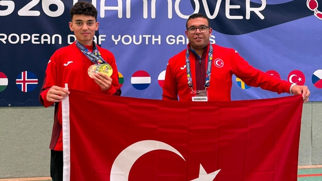 Sivaslı milli sporcudan Avrupa'da 3 madalya