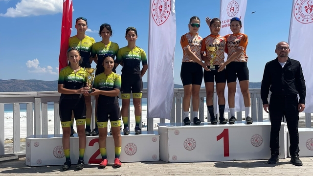 Sivas Gençlik Spor Kulübü'nden Türkiye ikinciliği