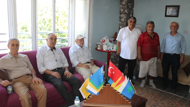 Erciyes'in eteklerindeki köyde Türk dünyasını tanıtıyorlar