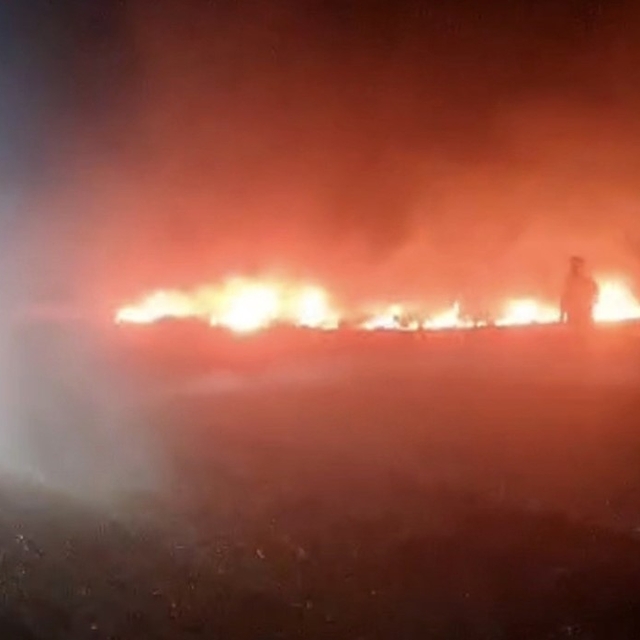 Afyonkarahisar'da balya makinesinden çıkan kıvılcım yangına dönüştü