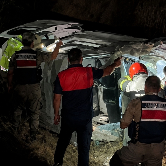 Bitlis'te trafik kazası: 4 yaralı