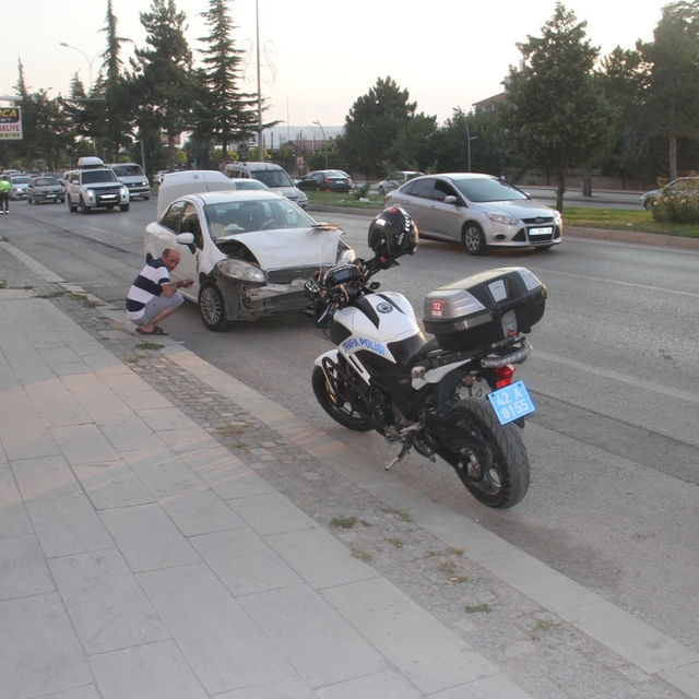 Konya'da zincirleme trafik kazası: 3 yaralı