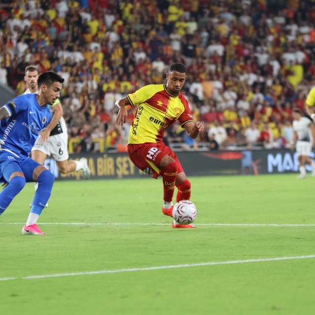 Trendyol Süper Lig: Göztepe: 0 - Gençlerbirliği: 0 (İlk Yarı)