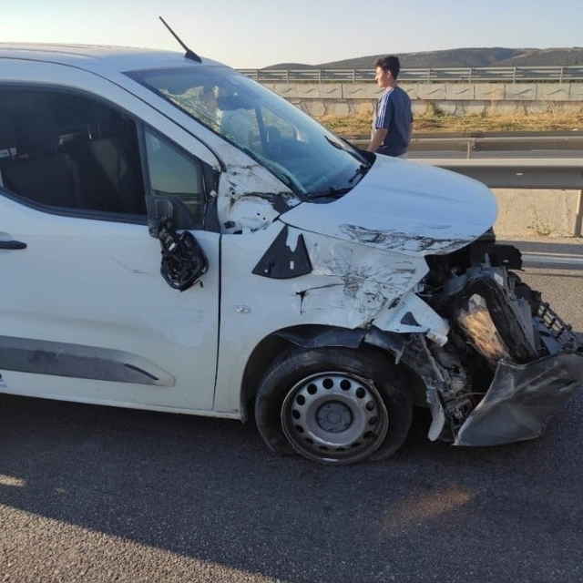 Bursa'da 5 araçlı zincirleme kaza: 1 yaralı