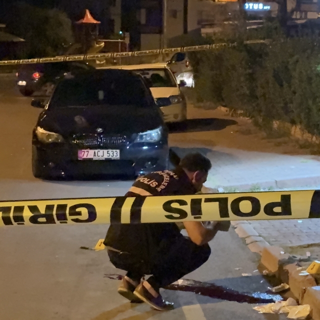 Baba-oğul arasında 'sigara parası' kavgası: 1'i ağır 2 yaralı