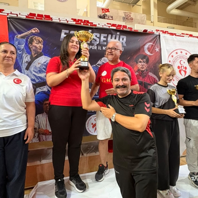 Nadir Özsoy 2. İller Arası Taekwondo Poomsae Müsabakası sona erdi