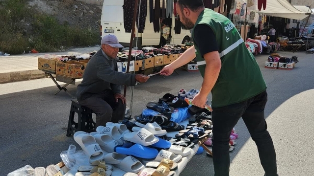 Halk pazarında bağımlılıklara karşı farkındalık çalışması