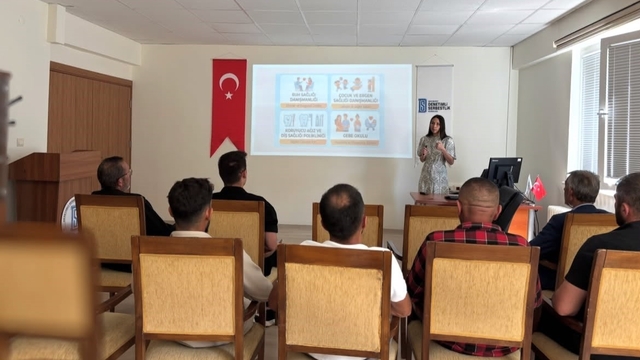 Bayburt DSM'de sigara ve madde bağımlılığı semineri düzenlendi