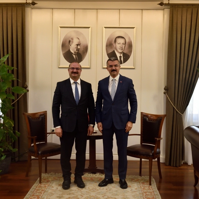 Rektör Hacımüftüoğlu'ndan MGK Genel Sekreteri Okay Memiş'e ziyaret
