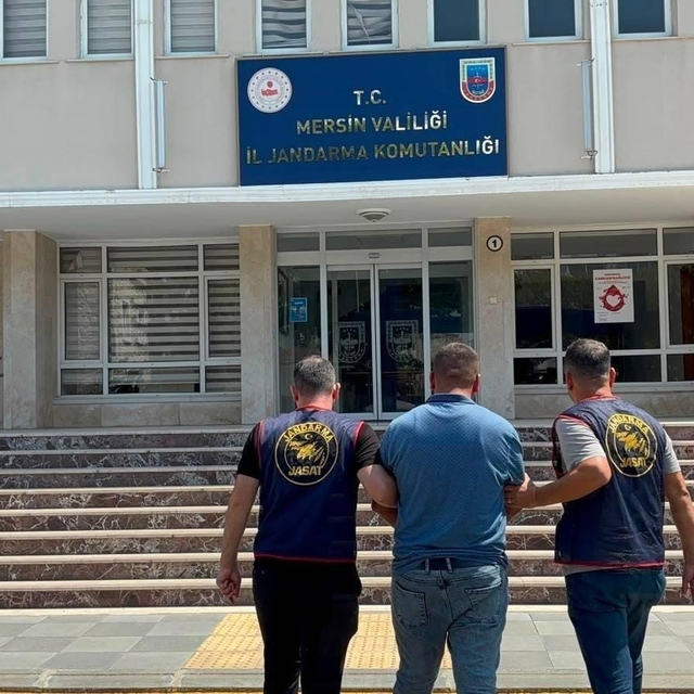 Mersin'de 27 yıl 6 ay hapis cezasıyla aranan hükümlü yakalandı