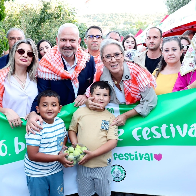 Bozalan İncir Festivali, renkli görüntülere sahne oldu