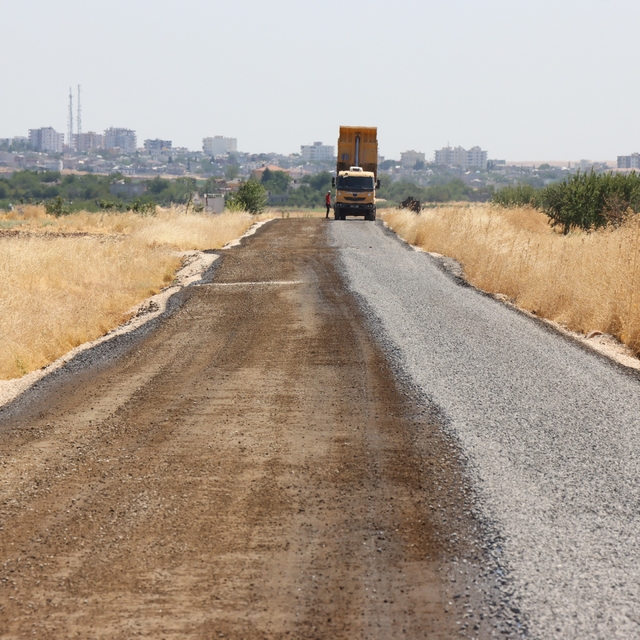 Hilvan'da 5 buçuk kilometrelik yol yenilendi