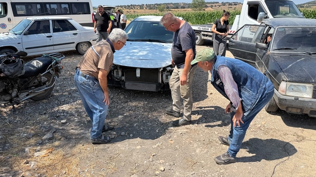 Çan'da iki otomobil çarpıştı: Sürücüler kazayı yara almadan atlattı