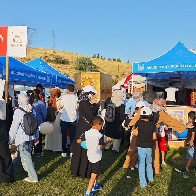 Ahlat'ta zafer coşkusu devam ediyor
Malazgirt Zaferi'nin 955'inci yıl dönüm...