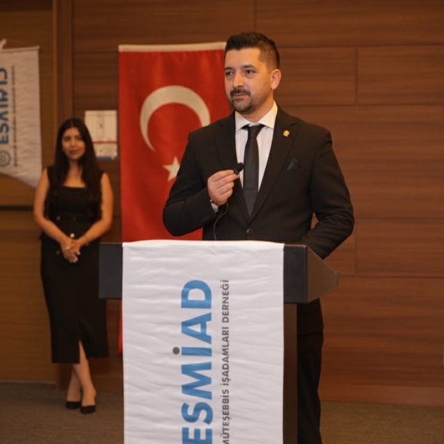 Başkan Sinlenmez: "Eskişehir iş dünyasına derhal can suyu verilmelidir"