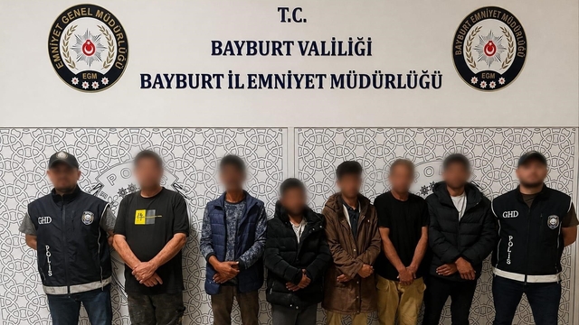 Bayburt'ta 6 düzensiz göçmen yakalandı