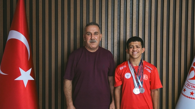 Özel sporcudan Aydın'a 4 gümüş madalya