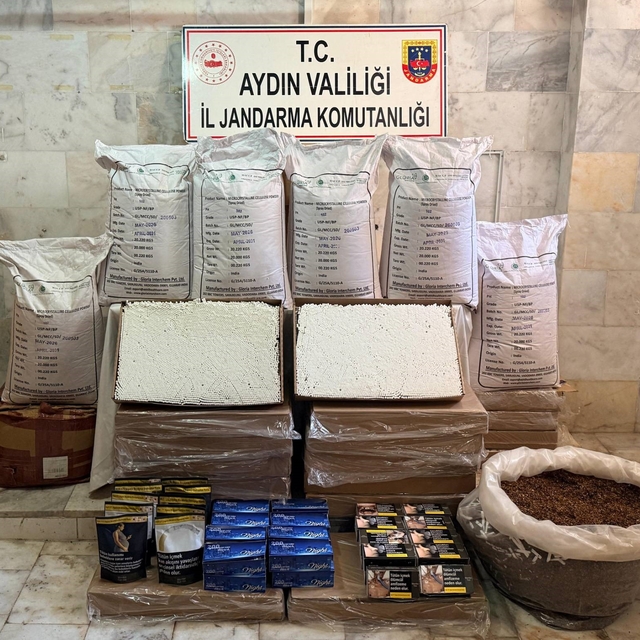 Didim'de sentetik hap imalathanesine baskın
100 milyon TL değerinde ürün el...
