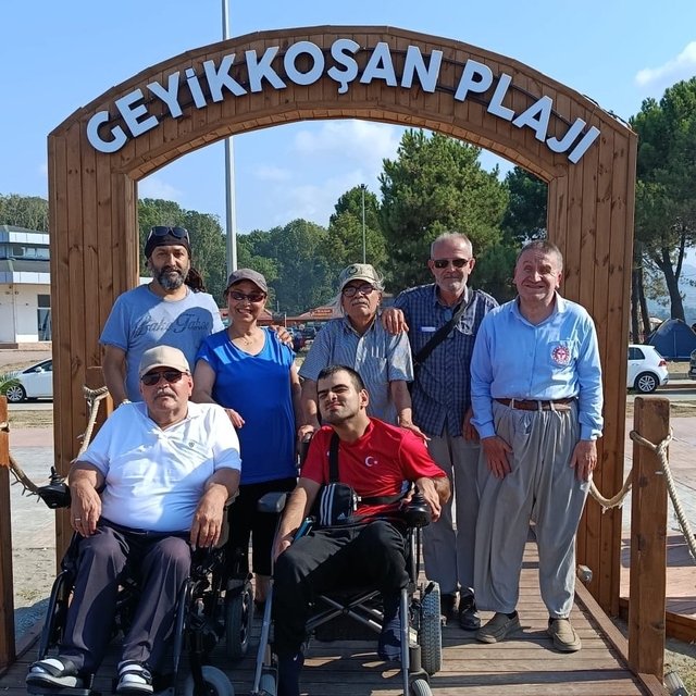 Bafra'da görme engellilerden geleneksel piknik buluşması