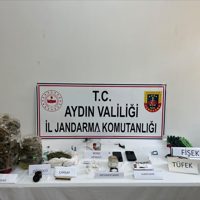 Kuşadası'ndaki uyuşturucu operasyonda, 4 tutuklama