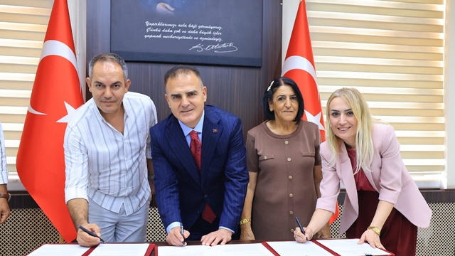 Düğerek Mahallesine hayırsever aileden Aile Sağlığı Merkezi ve 112 İstasyonu
