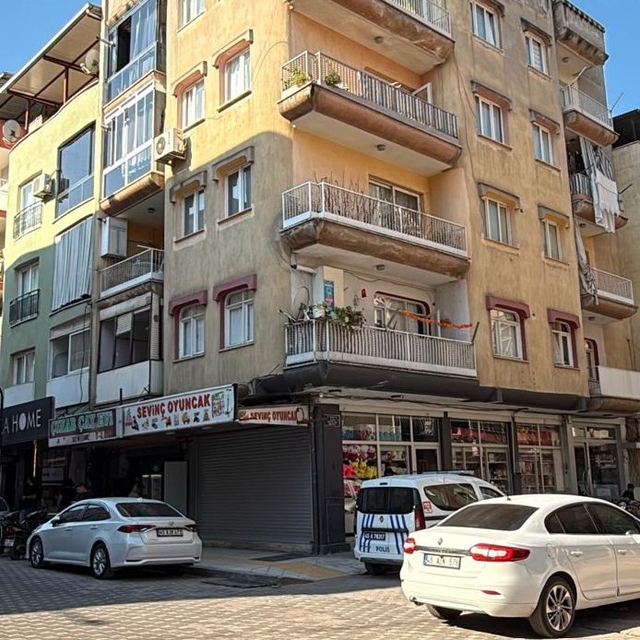 Kocasının elleriyle boğmaya çalıştığı Hacer, hastanede öldü