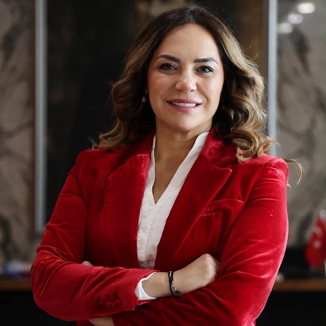 Tekirdağ Büyükşehir Belediye Başkanı Yüceer, CHP'den istifa ederek YENİ Par...