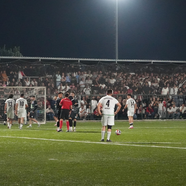 Bolu'da nefes kesen final
Köyler arası futbol turnuvası finalini binlerce k...