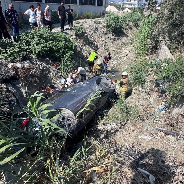 Samandağ'da trafik kazası: 2 yaralı
