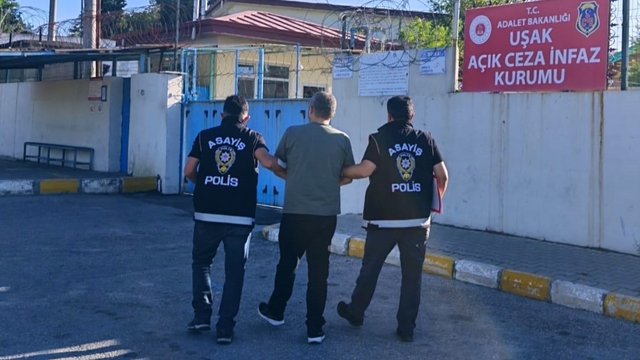 Uşak'ta 26 yıl 15 gün hapis cezasıyla aranan hükümlü yakalandı