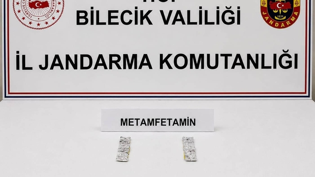 Bilecik'te otomobilde metamfetamin ele geçirildi