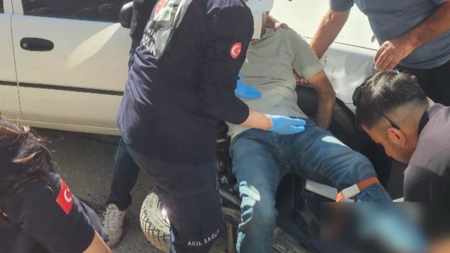 Elektrikli bisiklet ile otomobil çarpıştı: 1 yaralı