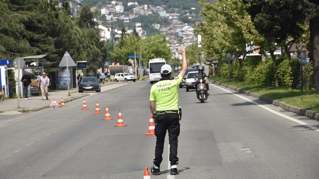 Ordu'da trafik denetimleri: Bir haftada 16 binden fazla araç ve sürücü denetlendi