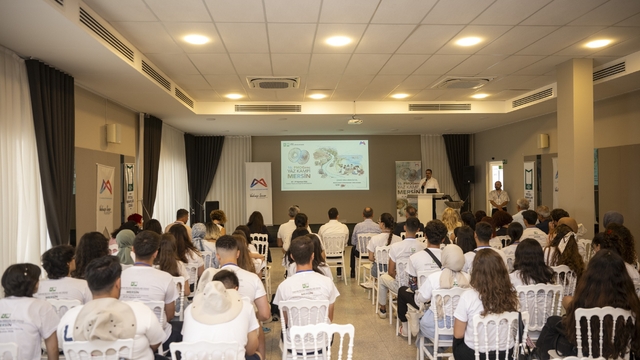 Mersin'de genç peyzaj mimarları geleceğin kentleri için buluştu