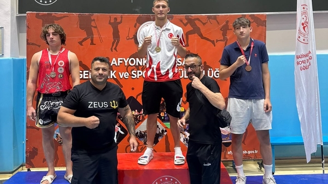 Manisalı sporculardan Zafer Kupası'nda 4 madalya